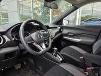 7.0-inch NissanConnect colour touchscreen display with Apple CarPlay and Android Auto integration, 7... (image 5)