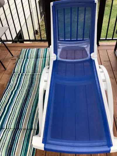 Chaise longue avec coussin, View more