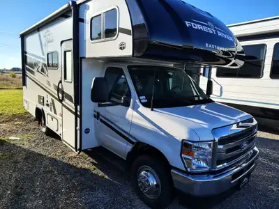 The 2026 East to West Entrada 2200S is a gas-powered Class C motorhome built on a Ford E-350 chassis...