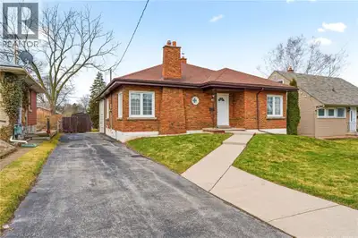 Welcome to this charming and well-maintained bungalow in the sought-after Ainslie Wood neighbourhood...