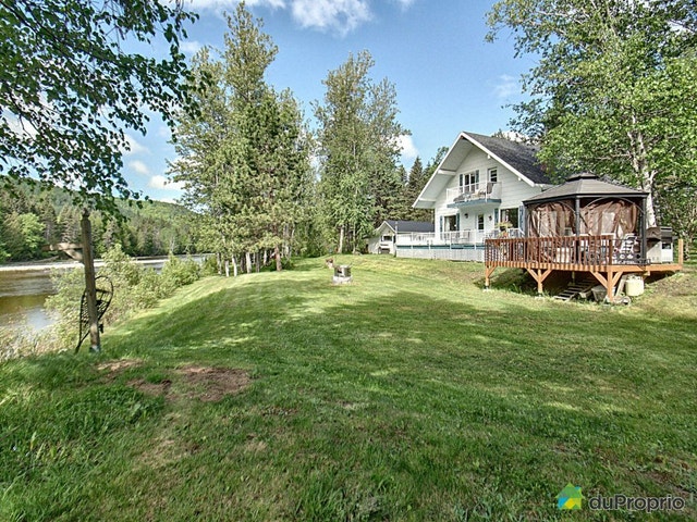 $350,000 - 1 1/2 Storey for sale in St-Rene-De-Matane — photo 1