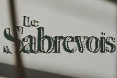 Grand 5 1/2 a l'unité 522 •La rue du Chardonnay (Plateau McCrea) • Beau 5 ½ a différent niveau • Sta...