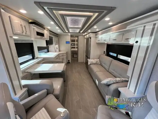 2024 Newmar New Aire 3549 Luxury Diesel Pusher in RVs & Motorhomes in Moncton - Image 16