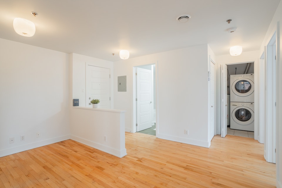 31/2,1,chambre,louer,rent,St-Henri, Verdun,Canal 5