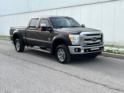 2016 Ford F350 LARIAT, DIESEL ***One Owner, No Accidents***