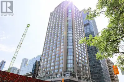 1920 - 155 YORKVILLE AVENUE Toronto (Annex), Ontario