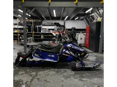 2021 Polaris 850 XCR Polaris 850 XCR 2021 Les photos peuvent être à titre indicatif et sans inscript...