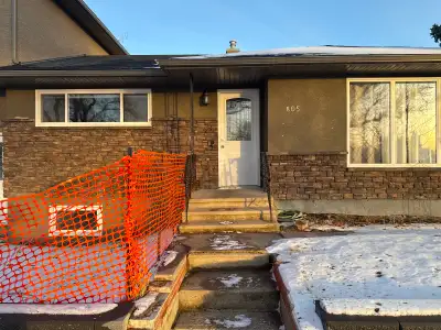 Nice clean two bedroom some upgrades. 1850 rent 1850 damage deposit. Utilities included,Looking for...