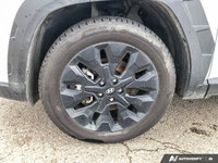 This Hyundai Tucson boasts a Regular Unleaded I-4 2.5 L/152 engine powering this Automatic transmiss... (image 9)