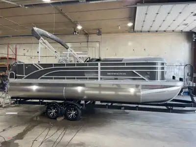 2025 Bennington S Fish 22 SSFISH Whether you are looking for a family-friendly boat for the occasion...