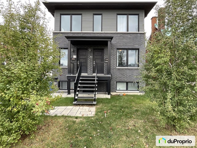 $1,100,000 - Triplex for sale in La Prairie — photo 2