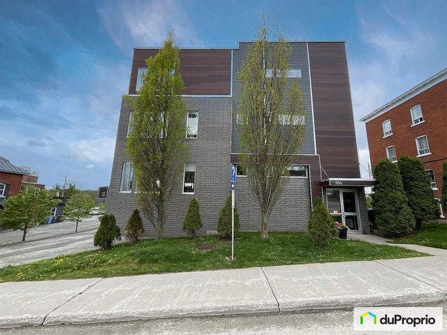 $499,900 - Condominium for sale in Sherbrooke (Jacques-Cartier) — photo 1