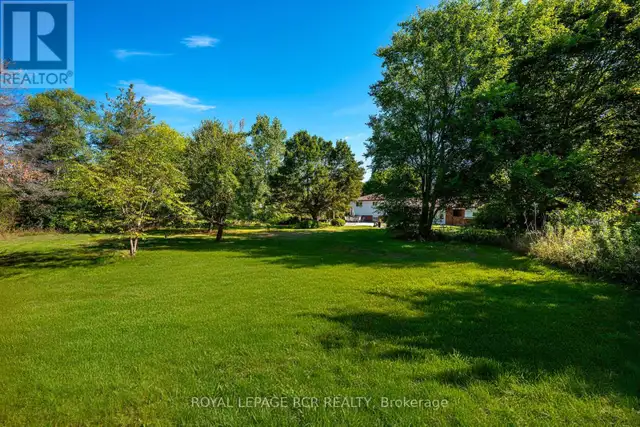 2534 SUNNIDALE ROAD Springwater, Ontario in Houses for Sale in Barrie - Image 40