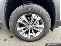 Master your daily commute and weekend adventures with confidence in the exceptional 2025 Chevrolet E... (image 8)