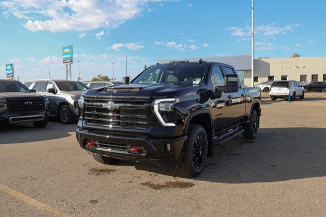 2025 Chevrolet Silverado 2500HD LT in Cars & Trucks in Edmonton - Image 4