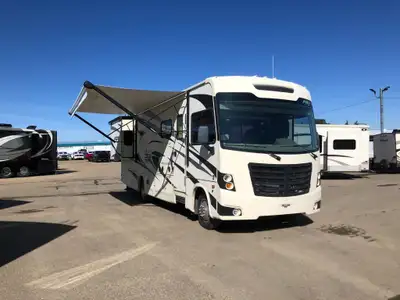 Comes with an Onan 5500 Generator, an Outdoor TV and Sleeps 8 with a King Bed! Call Dealership for m...