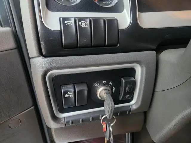 2015 Kenworth T800 Hiab Knuckleboom, 455HP, Eaton Fuller 10 Spee in Heavy Equipment in City of Montréal - Image 22