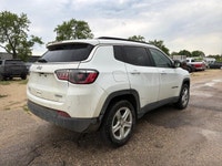 | GPS Navigation | Apple CarPlay/Android Auto | Dual-Pane Panoramic Sunroof | Heated Front Seats | H... (image 4)