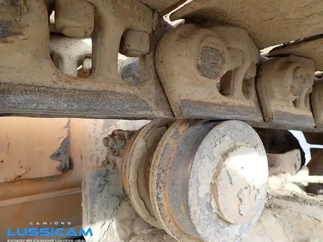 2014 Case 1650M in Heavy Equipment in Longueuil / South Shore - Image 39