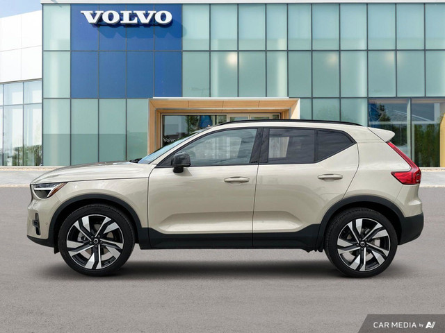 2025 Volvo XC40 B5 - Plus Climate | 20's in Cars & Trucks in Winnipeg - Image 4