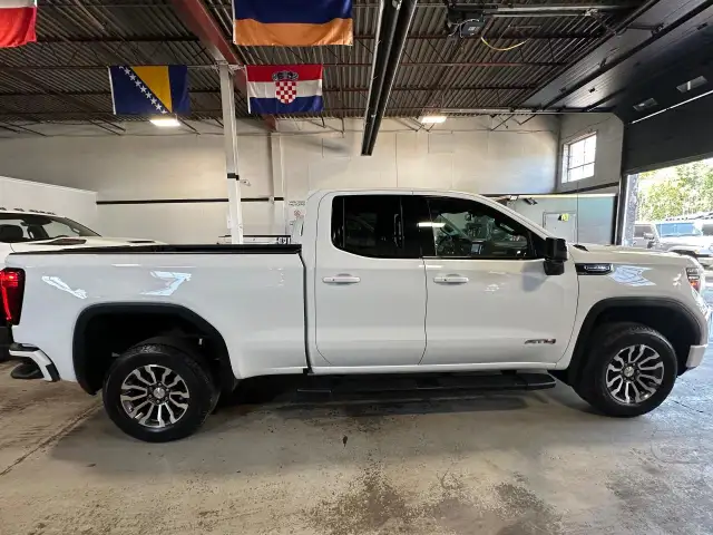 2019 GMC Sierra 1500 AT4 PKG 5.3lV8 LEATHER | HEATED SEATS | 6.5 in Cars & Trucks in City of Toronto - Image 7