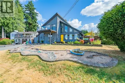 OPEN HOUSE SUNDAY APRIL 19TH 11:00 AM -1:00 PM . Updated from top to bottom, inside and out! This is...