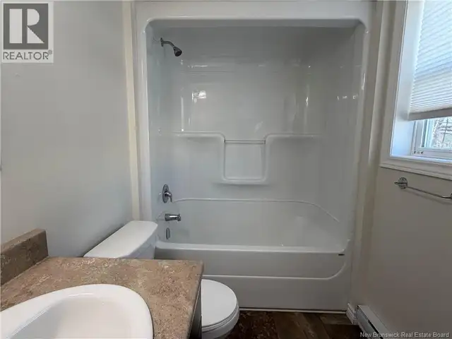 525 Kent Avenue Bathurst, New Brunswick in Houses for Sale in Bathurst - Image 12