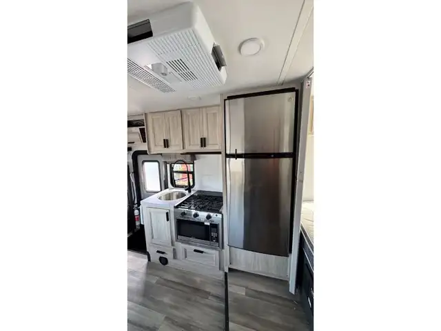 2024 Sunseeker 2150CD in RVs & Motorhomes in Laval / North Shore - Image 9