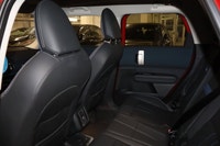 This MINI Countryman has a strong Intercooled Turbo Premium Unleaded I-4 2.0 L/122 engine powering t... (image 9)