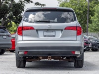 Discover spacious versatility and dependable capability with the 2017 Honda Pilot V6 LX. Finished in... (image 5)