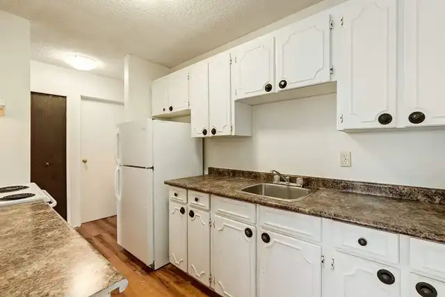 Affordable Apartments For Rent - Sutherland Manor - Apartment fo in Long Term Rentals in Medicine Hat - Image 18