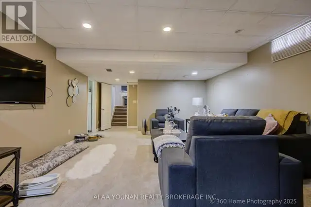 84 HILLGARDEN DRIVE Hamilton (Stoney Creek Mountain), Ontario in Houses for Sale in Hamilton - Image 27