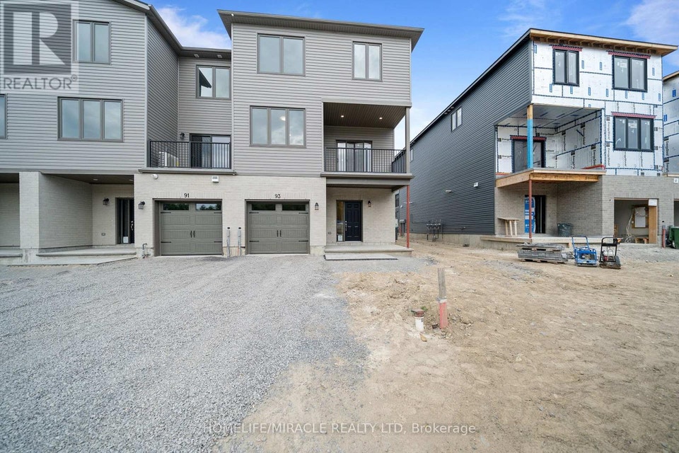 93 BUCHANAN AVENUE Prince Edward County (Picton), Ontario 2