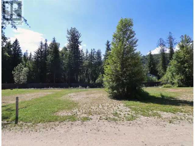 1701 Ireland Road Unit# 3 Seymour Arm, British Columbia in Land for Sale in Kamloops - Image 3