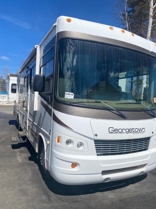 2011 32.7 RVs & Motorhomes Moncton Kijiji