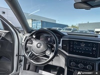 Step into the driver's seat of the 2018 Volkswagen Atlas Execline and envision seamless family adven... (image 8)