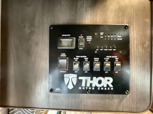 2023 Thor Motor Coach Four Winds 24F in RVs & Motorhomes in Kamloops - Image 33