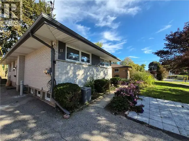 11 DUNCAIRN Avenue Kitchener, Ontario in Houses for Sale in Kitchener / Waterloo - Image 7