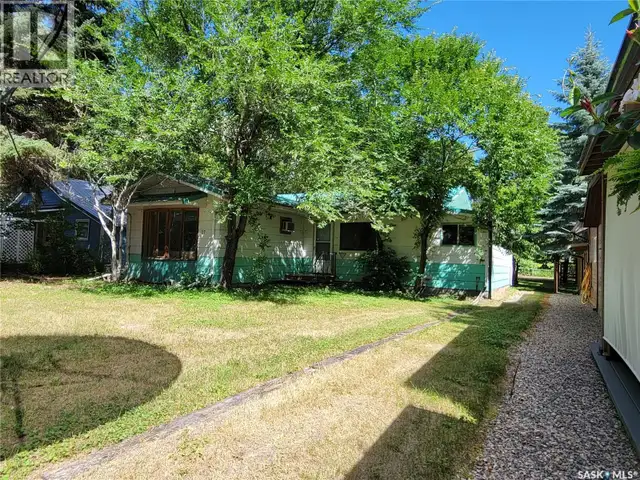 27 Elm STREET Katepwa Beach, Saskatchewan in Houses for Sale in Regina - Image 3