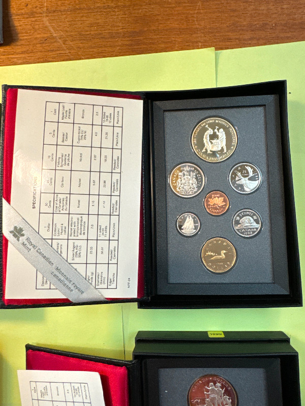 1987 88 89 90 Canada seven coin Proof set Silver Dollar COA mint in Arts & Collectibles in Hamilton - Image 3