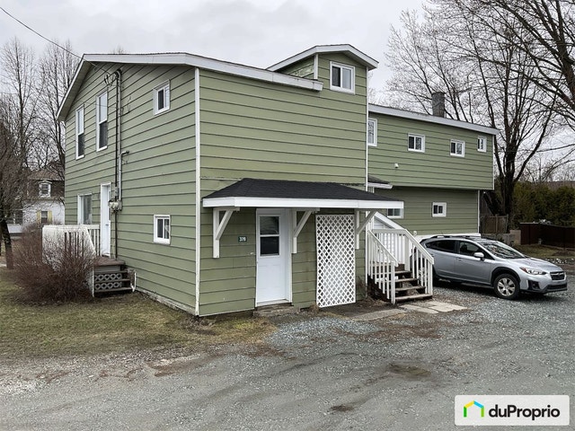$469,900 - Duplex for sale in Eastman — photo 1