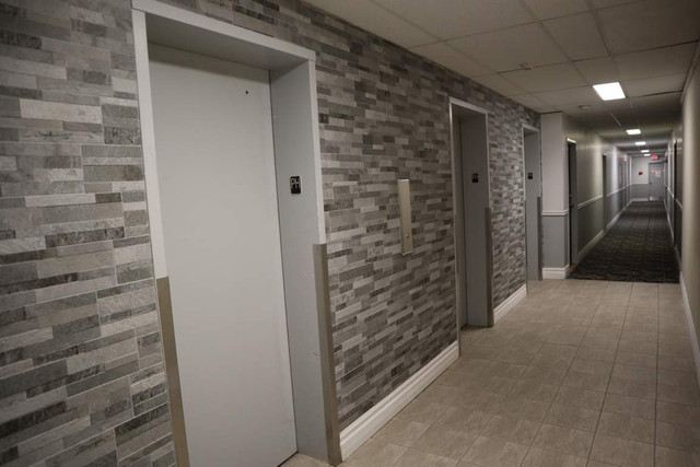150 Lakeshore Road West - Junior 1 Bedroom dans Locations longue durée  à Région de Mississauga/Peel - Image 3