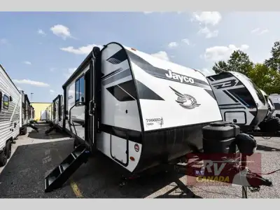 Please Call Us At 613.851.7326 with any questions? Jayco Jay Feather Air travel trailer 18MBH highli...
