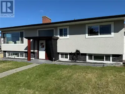 Welcome to this incredible downtown Kamloops treasure! This centrally positioned home offers 5 spaci...