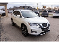 ALL WHEEL DRIVE W/LOADS OF FEATURES - Power panoramic Sunroof - Motion -Activated Liftgate - Dual Zo... (image 4)