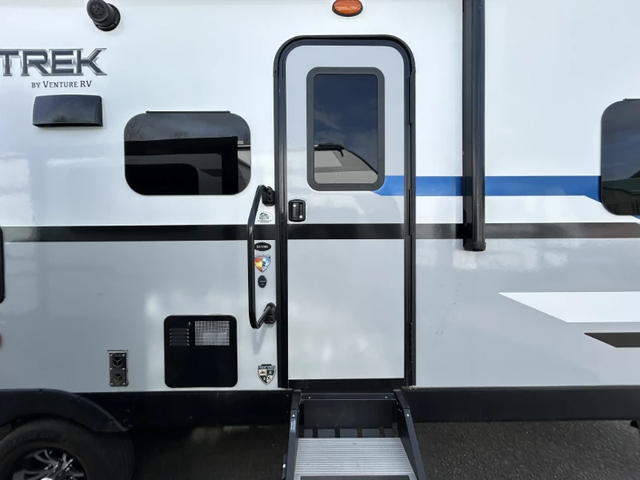 2021 VENTURE SPORT TREK 281VBH in Travel Trailers & Campers in Kelowna - Image 16