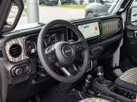 Welcome to 400 Chrysler Dodge Jeep Ram. 3.6L V-6 engine with 4x4 capability - Advanced infotainment... (image 2)