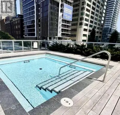 1107 - 1 YORKVILLE AVENUE Toronto (Annex), Ontario