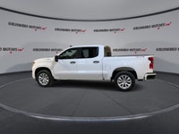 // ACCIDENT FREE!! // Built to handle work, travel, and daily life with ease, this 2025 Chevrolet Si... (image 4)