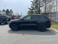 Come see this 2019 Jeep Grand Cherokee Altitude before someone takes it home! *Get Your Money's Wort... (image 2)